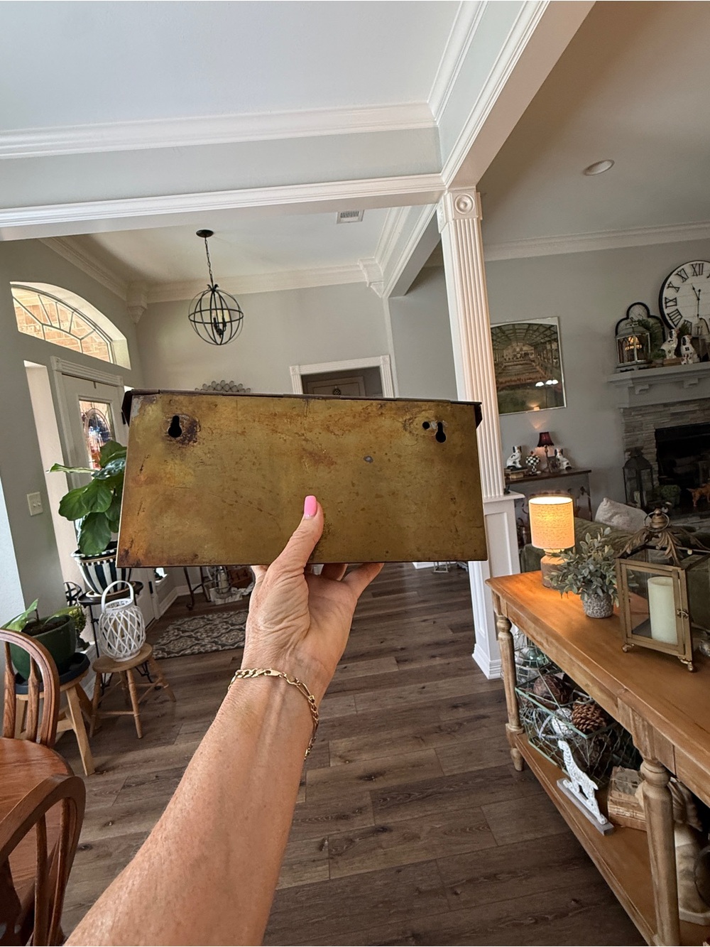 Vintage Brass Envelope Mailbox w/ Lion Head Detail - Picture 6 of 16